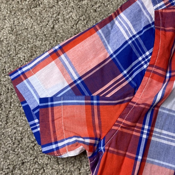 Boy’s Crown and Ivy Plaid Button Down Shirt, Size L (LIKE NEW) - Picture 4 of 6